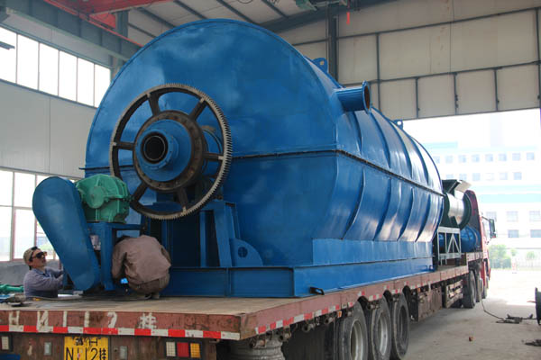 Convert plastic to oil plant