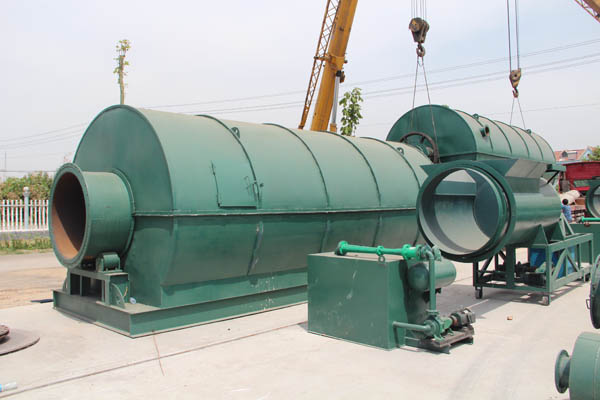 Machine convert plastic to oil