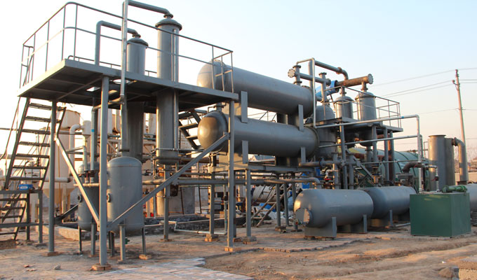 Green tech waste plastic pyrolysis plant to get fuel oil