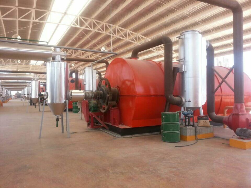 Waste tyre recycling pyrolysis to fuel oil machine in Mexico