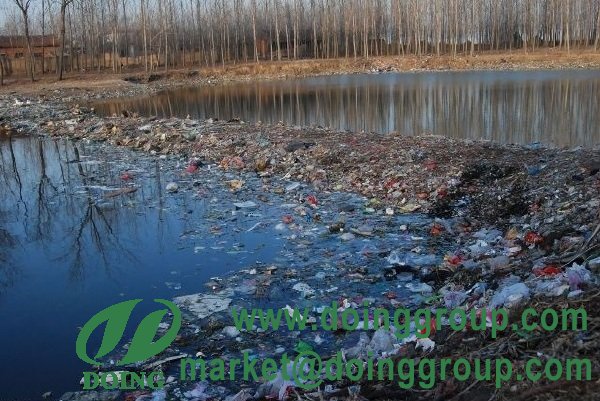 The main harm of ＂white pollution＂ should be put into perspective